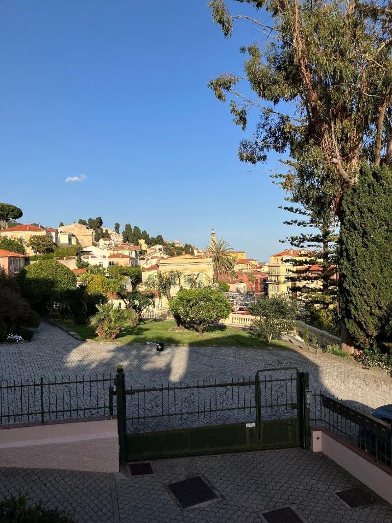Appartement Central Des Terres Chaudes Proche Bord De Mer مينتون المظهر الخارجي الصورة